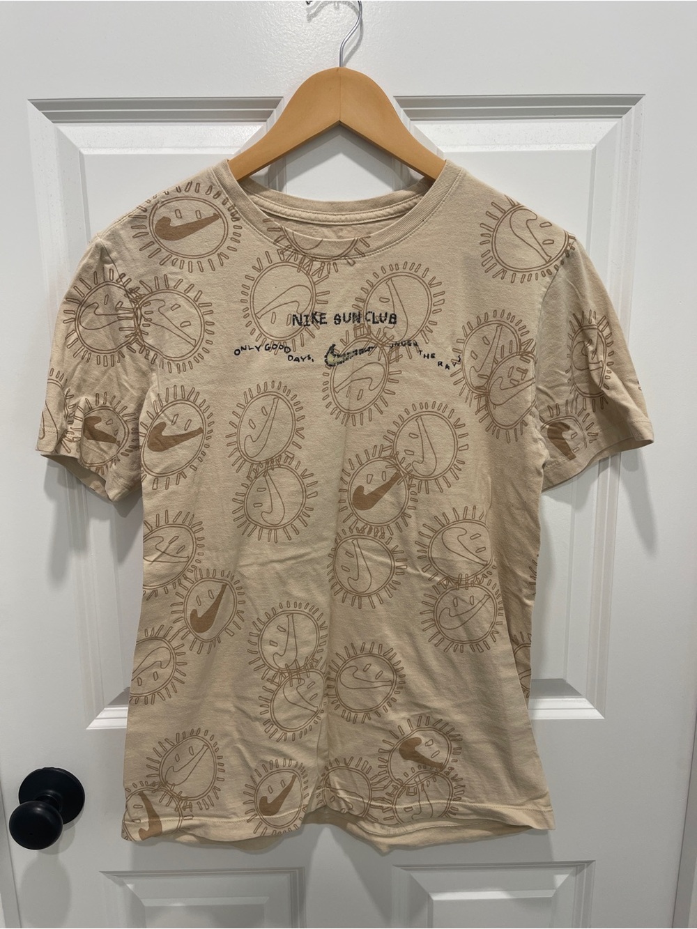 Nike Beige Sun Graphic Short-Sleeve Tee